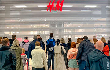 H&M Temporarily Opened In Minsk