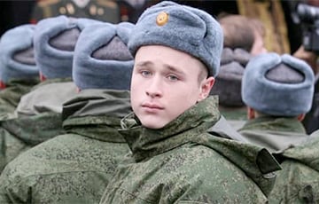 «Медуза»: В России в армию собираются призвать 1,2 миллиона человек