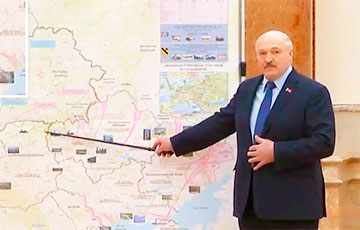 На футбольном матче Казахстан — Беларусь троллят Лукашенко