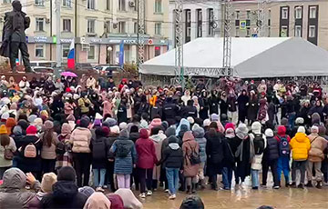Жители Якутска вышли на массовую акцию против мобилизации