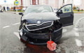 Geely протаранила учебный автомобиль в Витебске