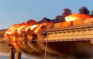 Крымский мост разрушен из-за взрыва и масштабного пожара