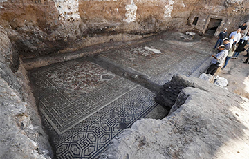 В Сирии найдена гигантская мозаика с изображением амазонок