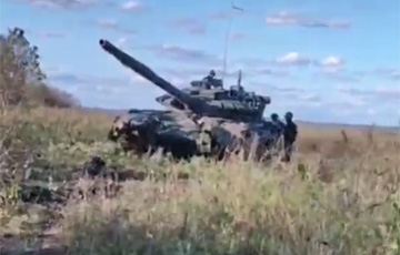 Украінскія вайскоўцы пад Лісічанскам захапілі расейскі танк