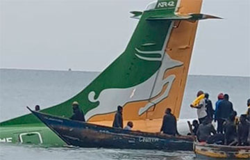 В Танзании пассажирский самолет упал в озеро Виктория