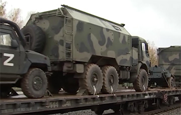 Россия перебросила в Беларусь новый эшелон с солдатами и техникой