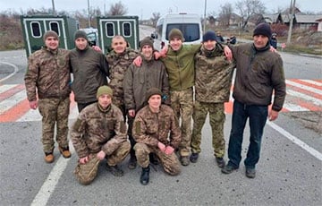 Украина освободила из российского плена еще 12 человек