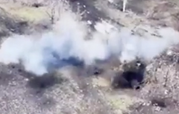 Видеофакт: ВСУ уничтожают российскую пехоту на Бахмутском направлении
