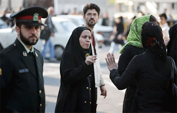 Іранскія СМІ зняпраўдзілі чуткі аб ліквідацыі «паліцыі нораваў» у краіне