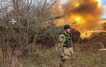 ВСУ громят войска РФ в аэропорту Бердянска три дня подряд