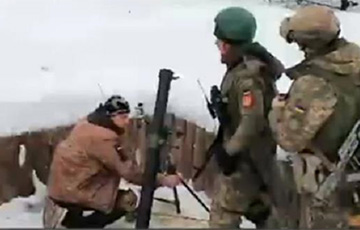 Украинские военные показали учения ТРО и ВСУ у границы Беларуси