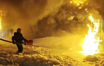 В Минске горит стадион