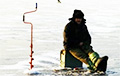 В Барановичском районе в водоеме нашли вмерзшие в лед сапоги