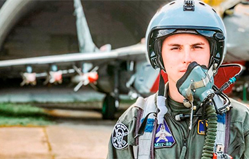 Legendary Pilot Karaya Awarded 'Hero Of Ukraine'