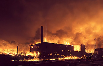 В российском Ангарске взрыв на нефтезаводе вызвал землетрясение