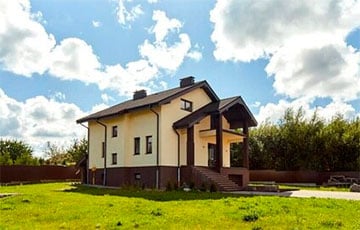 «Эффект Долиной» по-белорусски: пенсионерка утверждала, что не продавала свой дом с участком 20 лет назад