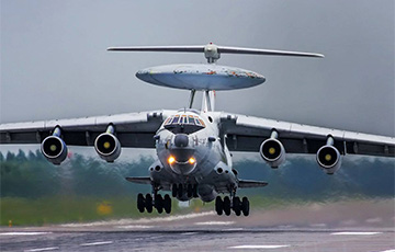 РосСМИ: Аэродром в Мачулищах атаковали шесть дронов