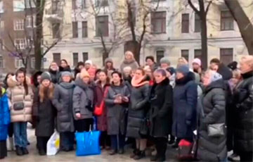 Relatives Of Occupiers from 'Moscow Battalion' Rebelled In Russia