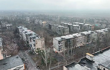 Кадры з Вуглядара: Байцы УСУ паказалі, як выглядае горад цяпер