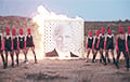 Белоруски сожгли трехметровый портрет Путина