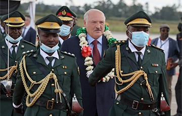 The Emirates Offended Lukashenka So He Flew To Zimbabwe For Applauses