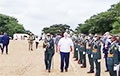 Лукашенко совсем разваливается: новое видео из Зимбабве