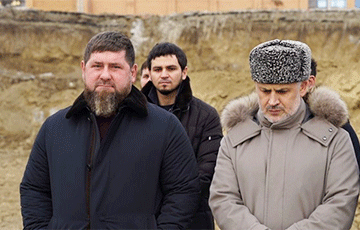 Кадыров руководит Чечней из Мальдив и ОАЭ