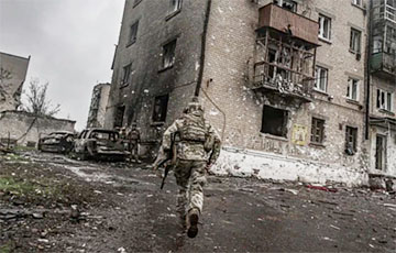 Бои под Бахмутом: окрестности усеяны телами «вагнеровцев»