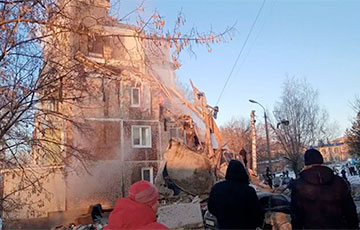 Multi-Storey Apartment Building Explodes In Russia