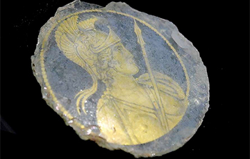 При строительстве метро в Риме найден уникальный золотой артефакт