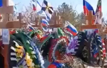 Во Владивостоке показали огромное кладбище морпехов из разбитой под Угледаром 155-й бригады РФ