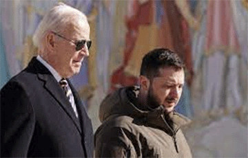 Bloomberg рассказал подробности неанонсированного визита Байдена в Киев