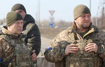 Украинские генералы Залужный и Сырский поддержали продолжение обороны Бахмута