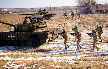 The Economist: Украина наращивает силы и технику для большого наступления