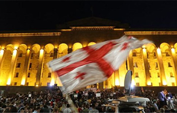 Закон об иноагентах в Грузии прошел второе чтение на фоне протестов