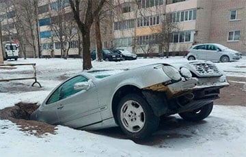 В Борисове авто провалилось под асфальт