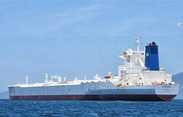США направляют флот супертанкеров для перевозки нефти в Европу