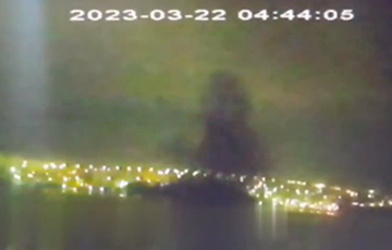 Появилось видео мощного взрыва в бухте Севастополя