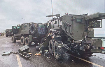 Kadyrov's Armored Column Crashes On Crimean Bridge