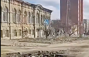 Украинские военные показали, как выглядит Бахмут после тяжелых месяцев боев