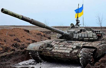 Украинский танк разнес позицию оккупантов с близкого расстояния