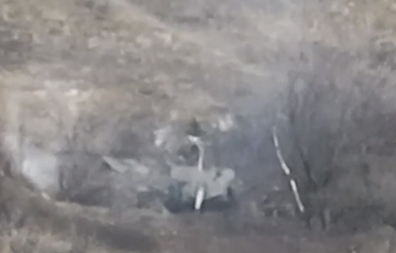 AFU Show Destruction Of Russian MT-12 'Rapira' Cannon