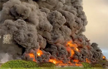 Последствия взрыва на нефтебазе в Севастополе показали на спутниковых снимках