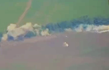 Российский «Бук М2» после прямого попадания разлетелся на части