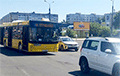 В Минске автобус выехал на перекресток на красный и столкнулся с легковушкой