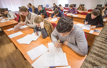 В Беларуси более 600 абитуриентов набрали максимальный балл на ЦТ