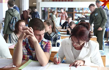 В белорусских вузах все студенты будут изучать начальную военную подготовку