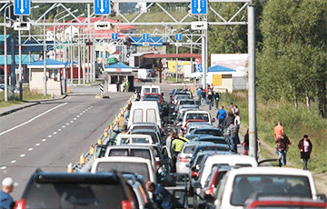Очереди на выезд из Беларуси в Европу резко  увеличились