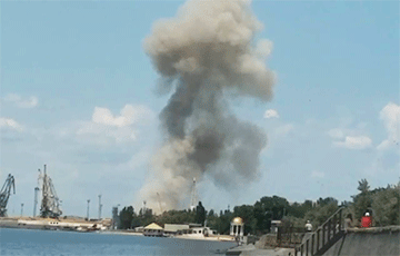 ВСУ разгромили ракетами Storm Shadow российских военных в порту Бердянска