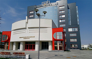 Еще пара вузов Беларуси внезапно увеличила стоимость обучения за этот учебный год